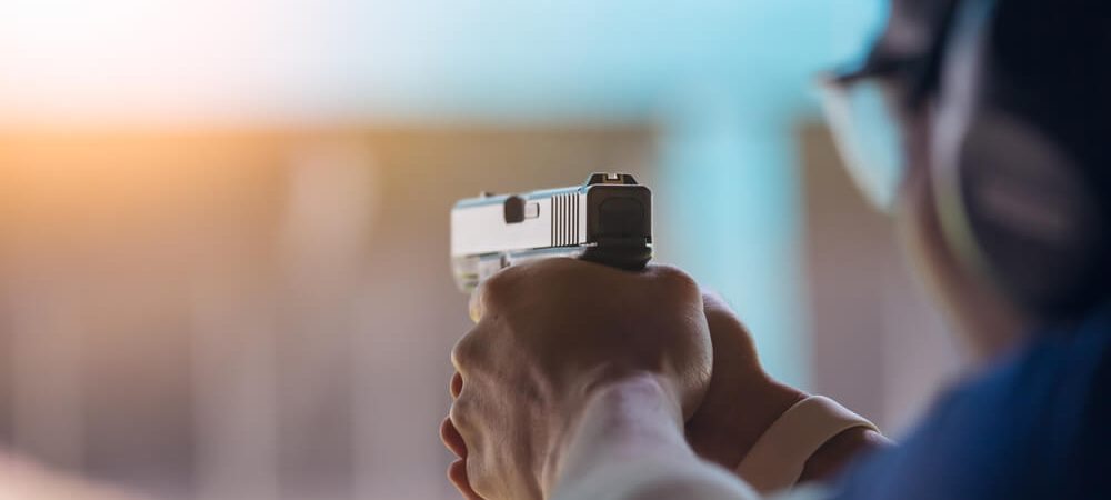 Strzelanie na strzelnicy – jak wygląda wizyta?