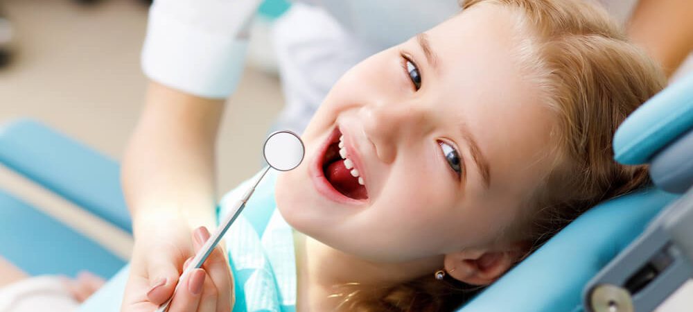 Na co zwrócić uwagę, wybierając dentystę dziecięcego?